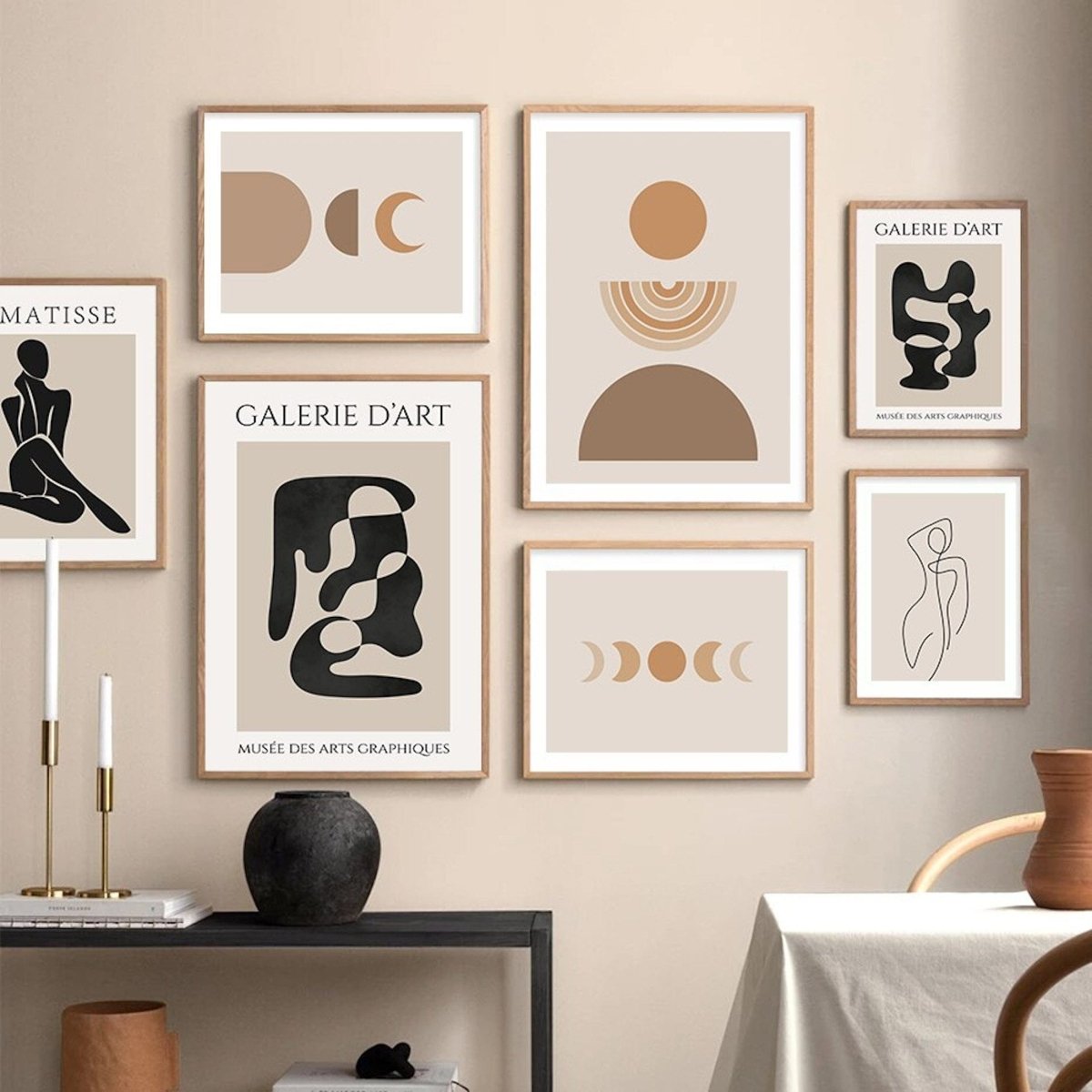 Poster Gallery Art Circle and Body Shapes as Decorative Print without Frame